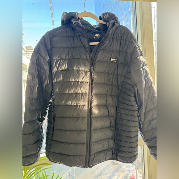 Black Roots Packable Down Jacket size XL - Picture 1 of 1
